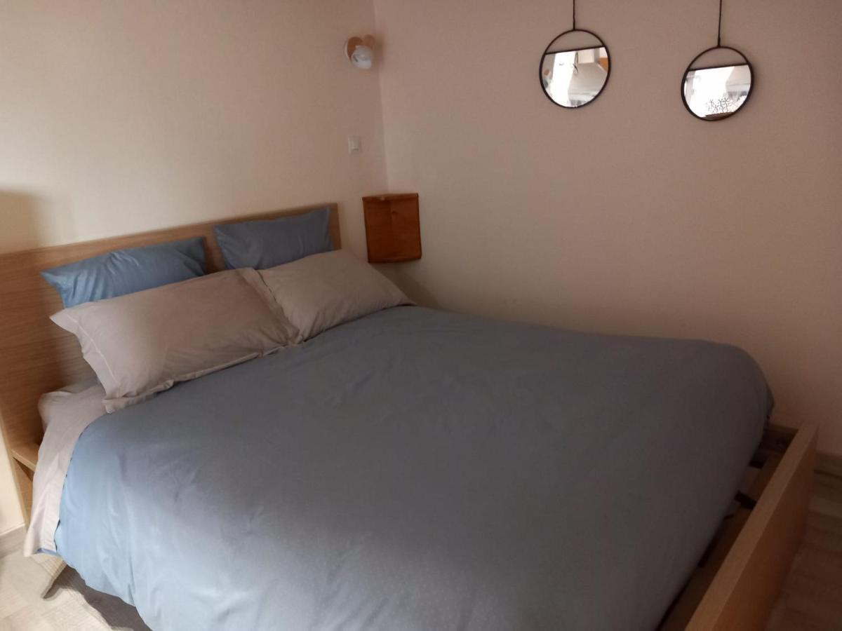 Studio Independant Dans Villa Neffies Екстериор снимка