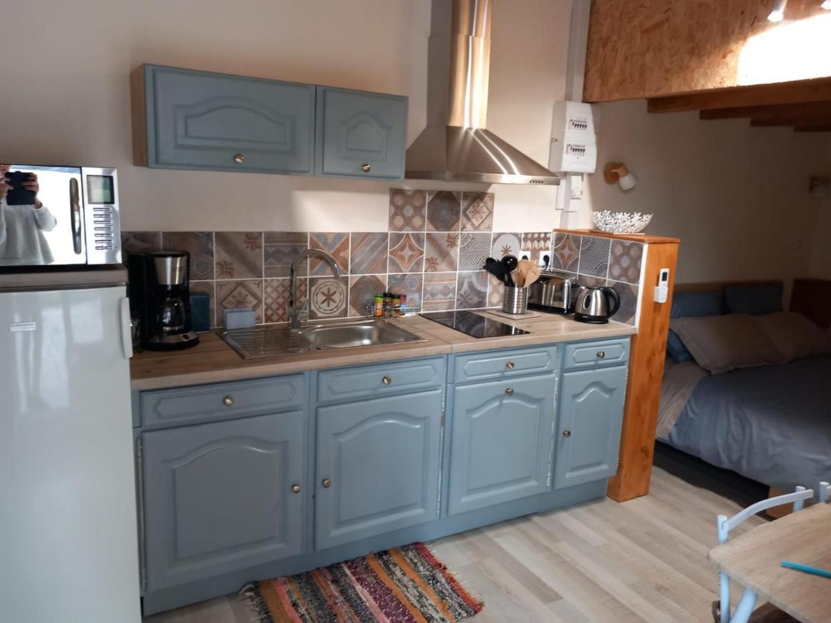 Studio Independant Dans Villa Neffies Екстериор снимка